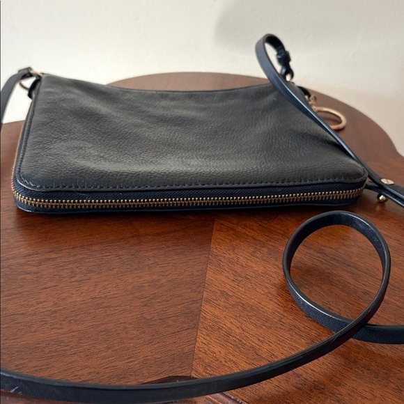 Rebecca Minkoff  leather Crossbody bag  black/gold tone expanding sides & bottom - Picture 10 of 17